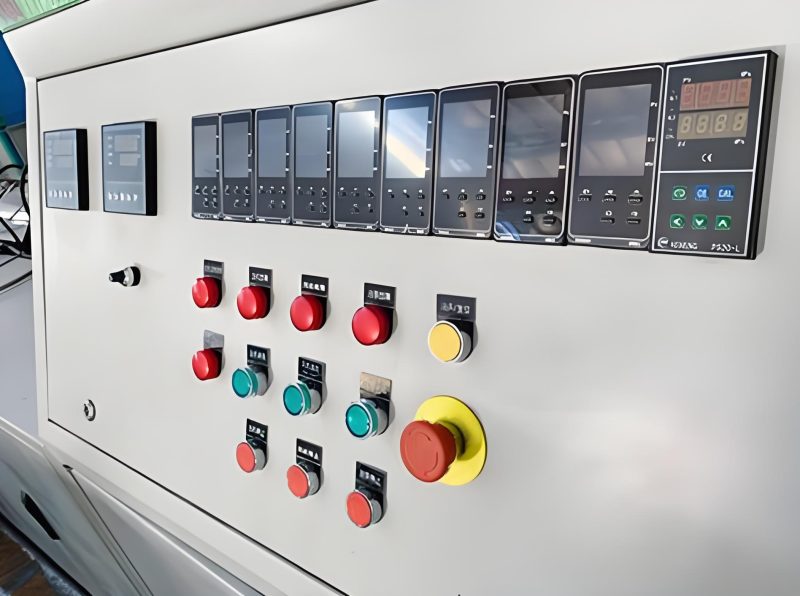 Advanced twin screw extruder control system with multiple displays and controls